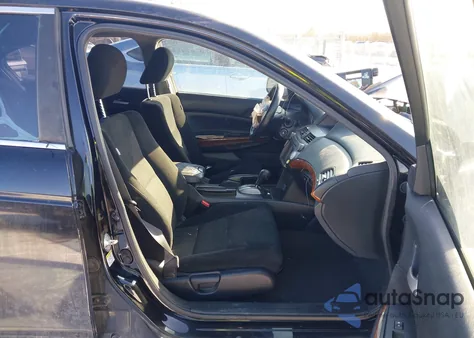 2011 Honda Accord 2.4 Ex from USA, damaged, VIN 1HGCP2F70BA027299